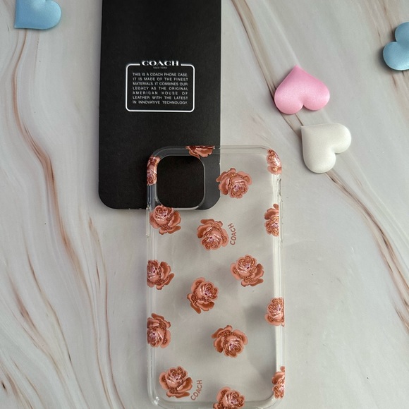 📱Coach Case for IPHONE 11 - Coach📱 - Picture 6 of 11